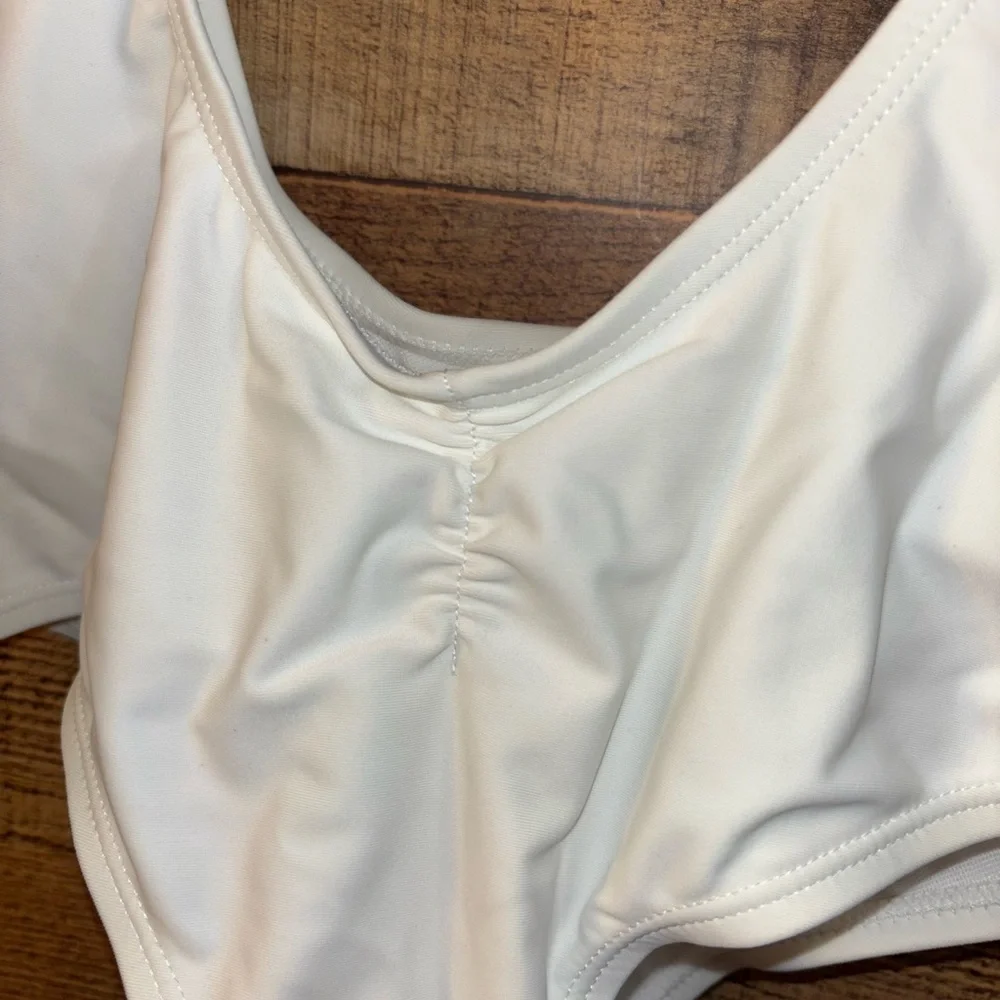 Skimpy One Piece Swimsuit - Picture 3 of 4